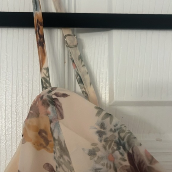 Saints + Secrets Floral Ruffle Mini Dress - size medium - Picture 7 of 10
